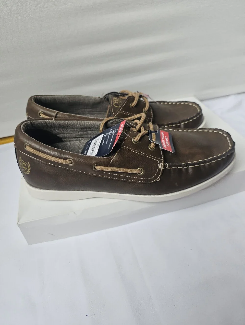 Chaps Benny Men’s Brown Boat Shoes Size 10 NWT Memory Foam)